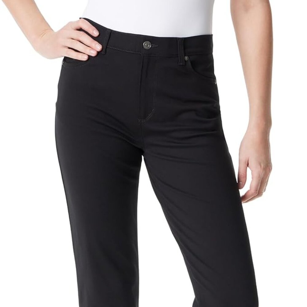 NWT Gloria Vanderbilt Amanda Ponte Jeans